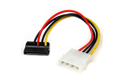 StarTech.com 4-pins Molex-naar-linkshoekige SATA-voedingskabeladapter 15 cm